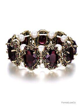 Victorian Stretch Bracelet Crystal Simulated Pearl Cameo Oval Pirate Costume